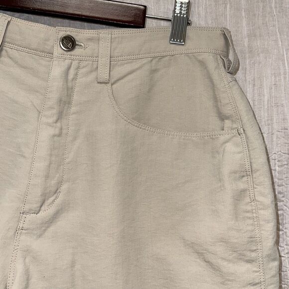 The North Face 10 Tan Lightweight Nylon 4” Hiking 5 pocket Outdoor Shorts - Picture 5 of 15